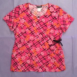 Cherokee Runway Floral Grid Scrub Top Size Medium